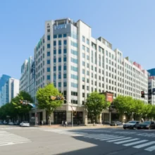 A-contemporary-building-standing-prominently-on-Dosan-daero-street-in-Seoul's-Gangnam-district.