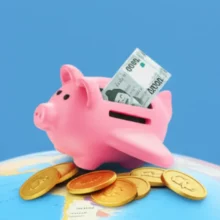 대한항공-70조-구매-계약-소식과-투자-궁금증을-상징하는-귀여운-저금통-비행기-이미지